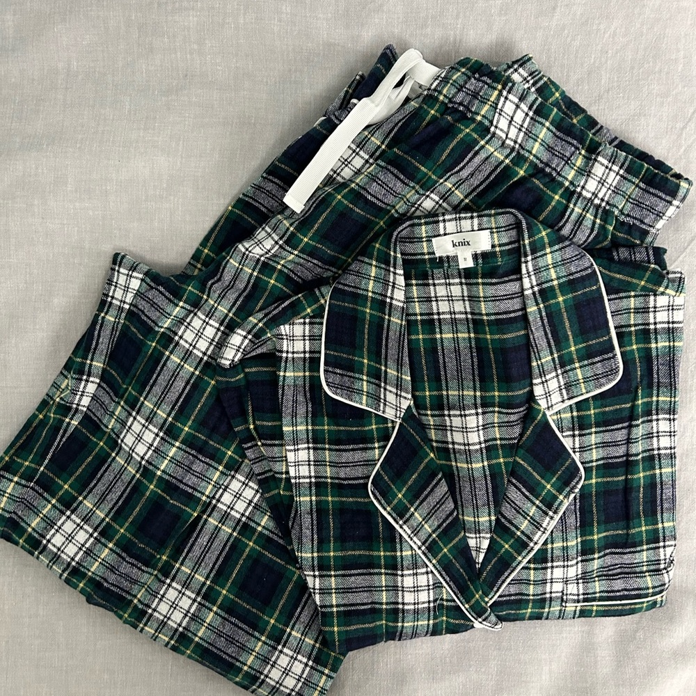 Knix Plaid Flannel Pajama Set - NWOT